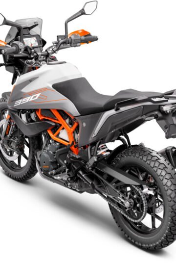 556926_MY24_KTM-390-Adventure_WHITE_Rear-Left_EU_ Global_2024 KTM 390 ADVENTURE